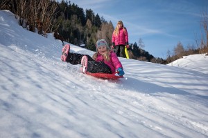 Sledding-IslaFriebe_LR