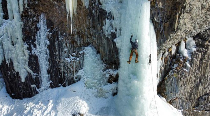 iceclimbing-hyalite-jamierankin-6_lr